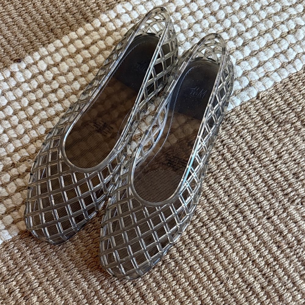 H&M Women's Silver/Brown rubber mesh flats